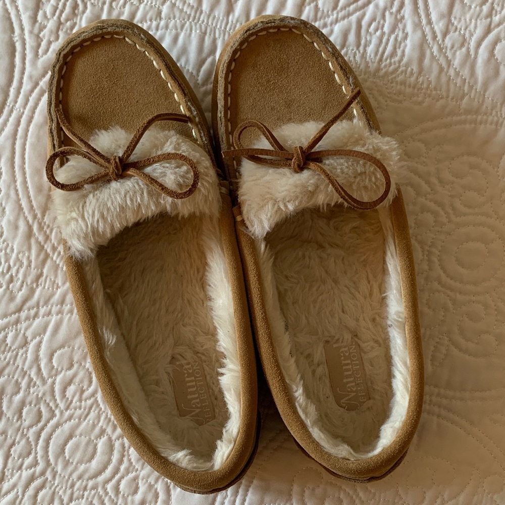 Women’s Moccasin Slippers, Size 8